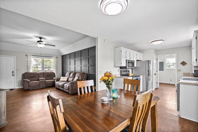 1788 Cherry Point Ct, Clarksville, TN 37042
