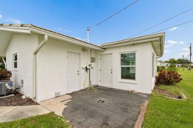 14142 90TH AVENUE, Seminole, FL 33776
