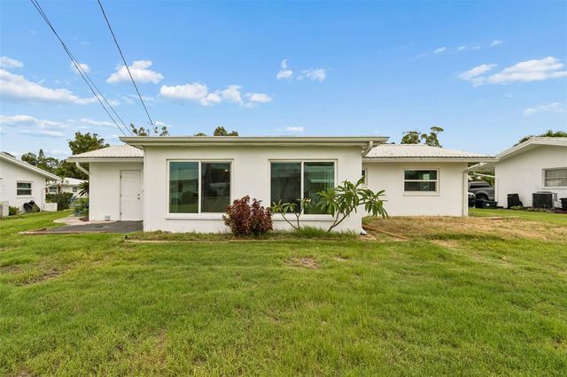 14142 90TH AVENUE, Seminole, FL 33776