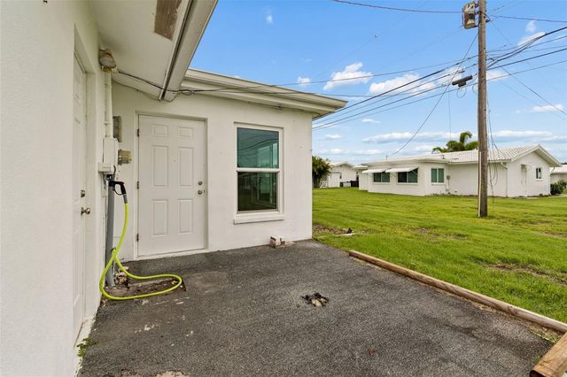 14142 90TH AVENUE, Seminole, FL 33776
