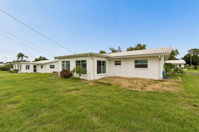 14142 90TH AVENUE, Seminole, FL 33776