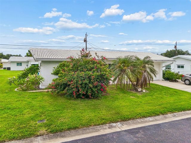 14142 90TH AVENUE, Seminole, FL 33776