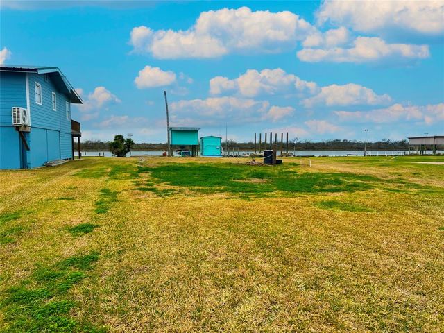938 County Road 616, Sargent, TX 77414