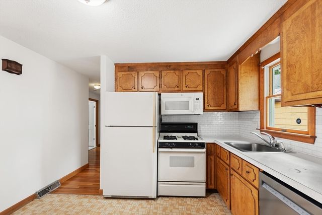 86 Pennybrook Rd, Lynn, MA 01905