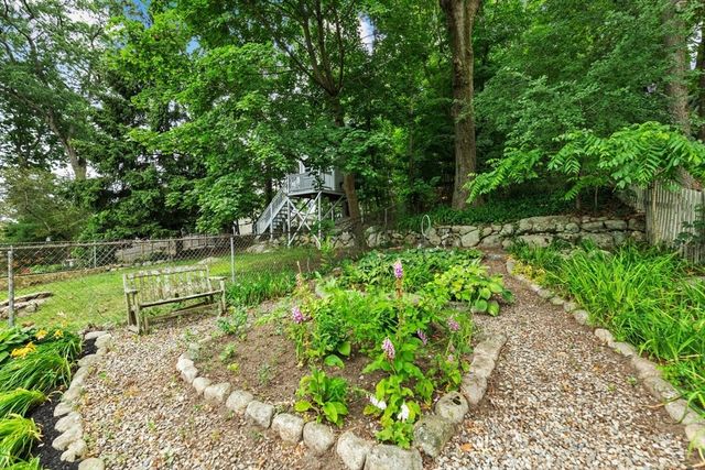 86 Pennybrook Rd, Lynn, MA 01905