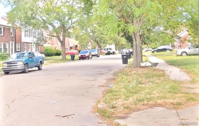 11800 Riad Street, Detroit, MI 48224