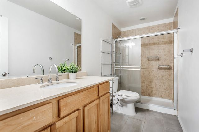 1801 Lynnwood Hills Drive, Fort Worth, TX 76112