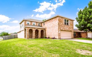1801 Lynnwood Hills Drive, Fort Worth, TX 76112