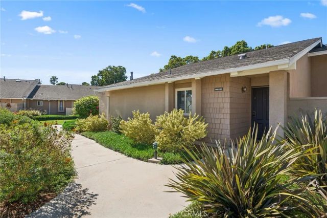 8566 Colusa Circle 905A, Huntington Beach, CA 92646