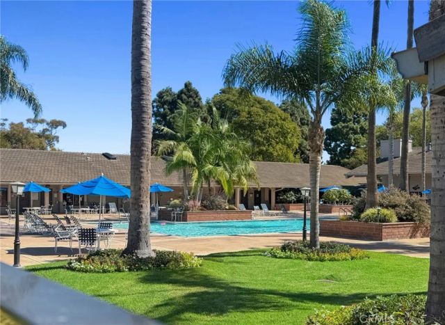 8566 Colusa Circle 905A, Huntington Beach, CA 92646