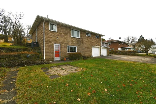 1528 Oneida Dr, Jefferson Hills, PA 15025