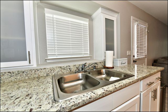 5129 ROSE ELISE Street, El Paso, TX 79938