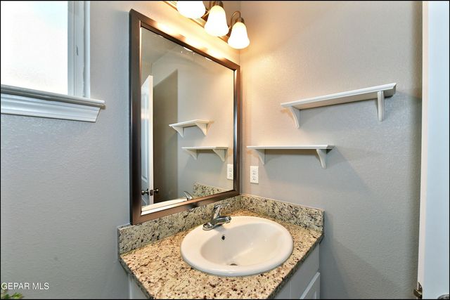 5129 ROSE ELISE Street, El Paso, TX 79938