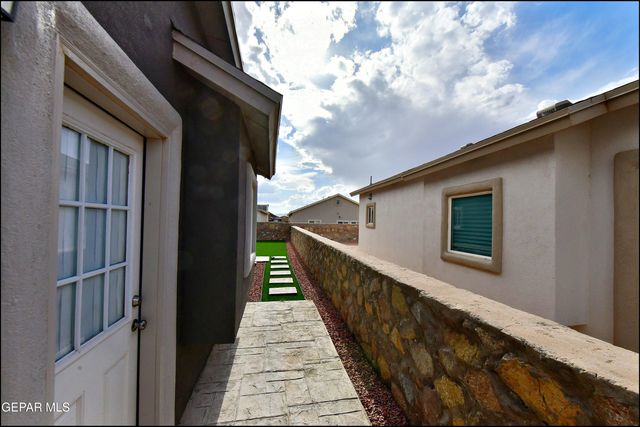 5129 ROSE ELISE Street, El Paso, TX 79938