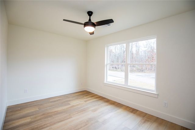 8 Eddleston Lane, Bella Vista, AR 72715