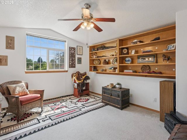 608 Se 18TH Ave, Hillsboro, OR 97123