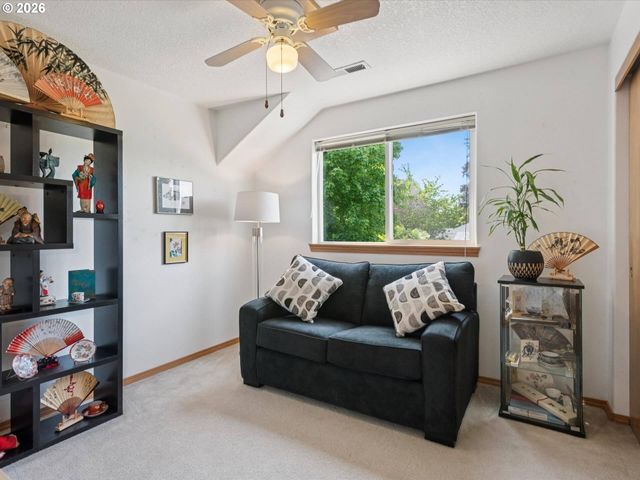608 Se 18TH Ave, Hillsboro, OR 97123