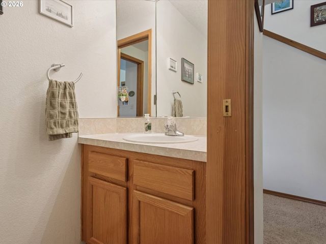 608 Se 18TH Ave, Hillsboro, OR 97123