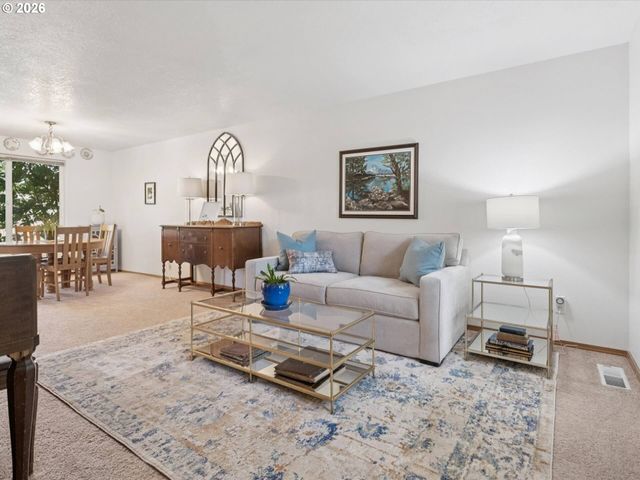 608 Se 18TH Ave, Hillsboro, OR 97123