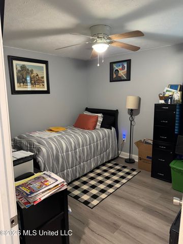 836 Cherry Ridge Drive, Clinton, MS 39056