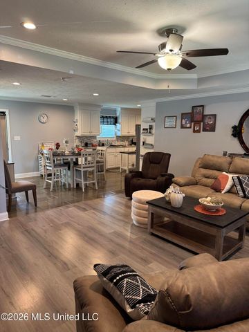 836 Cherry Ridge Drive, Clinton, MS 39056