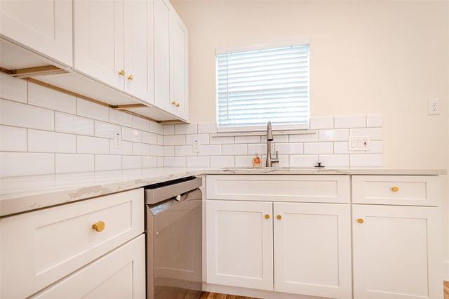 8923 De Priest Street, Houston, TX 77088