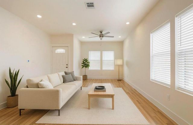 8923 De Priest Street, Houston, TX 77088