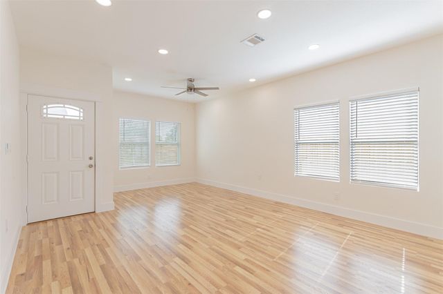 8923 De Priest Street, Houston, TX 77088