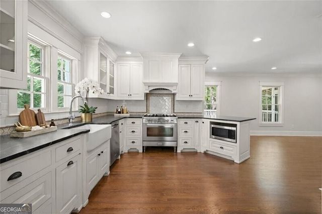 1785 Meadowdale Avenue NE, Atlanta, GA 30306