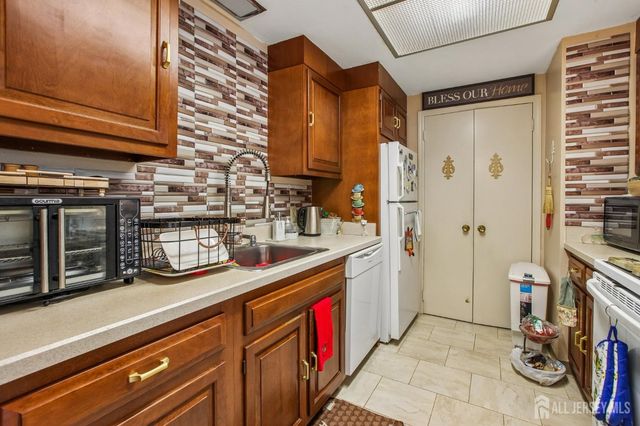 157 Pelham Lane D, Monroe, NJ 08831