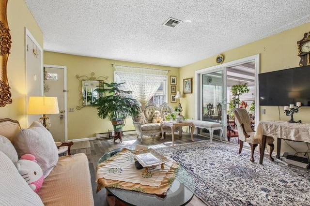 157 Pelham Lane D, Monroe, NJ 08831