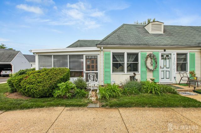 157 Pelham Lane D, Monroe, NJ 08831