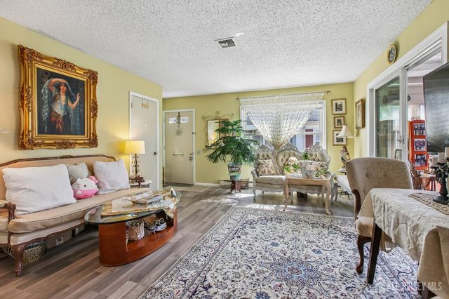 157 Pelham Lane D, Monroe, NJ 08831