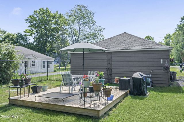 6959 Fuller Station Road, Guilderland, NY 12303
