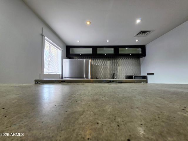 6125 E Indian School Road Apt 171, Scottsdale, AZ 85251