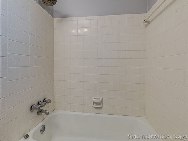 758 N Moccasin Place, Sapulpa, OK 74066