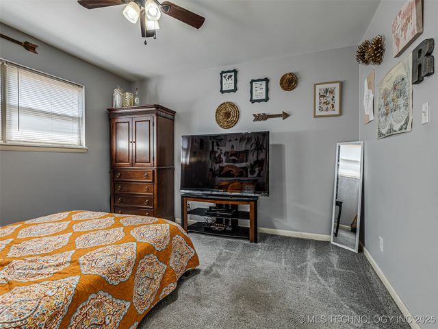 758 N Moccasin Place, Sapulpa, OK 74066