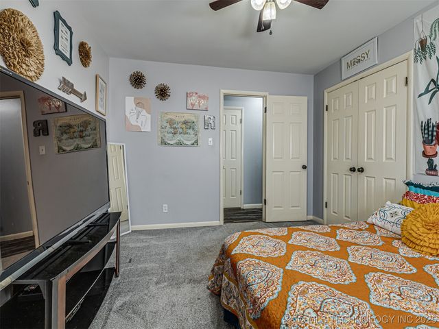 758 N Moccasin Place, Sapulpa, OK 74066