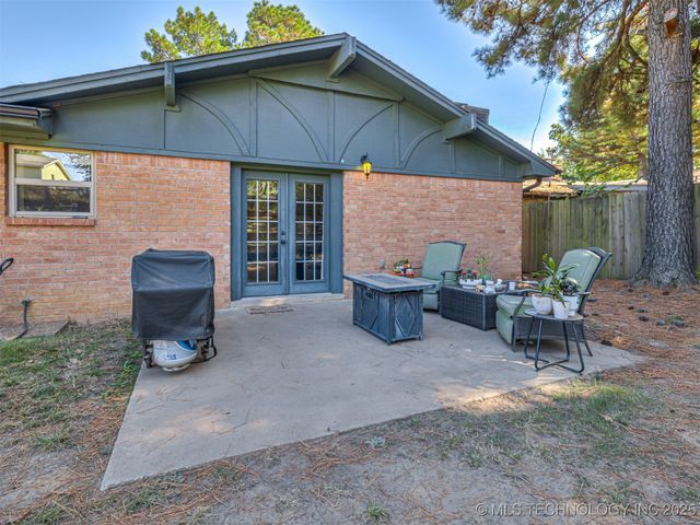 758 N Moccasin Place, Sapulpa, OK 74066