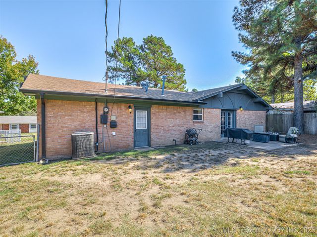 758 N Moccasin Place, Sapulpa, OK 74066