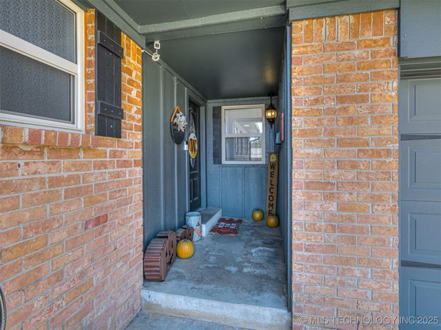 758 N Moccasin Place, Sapulpa, OK 74066