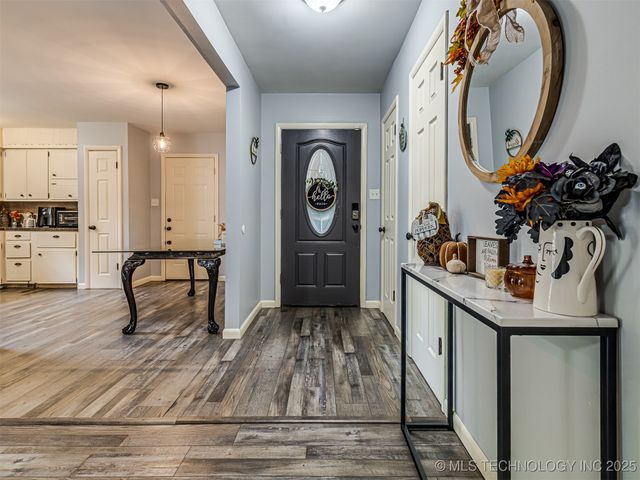 758 N Moccasin Place, Sapulpa, OK 74066