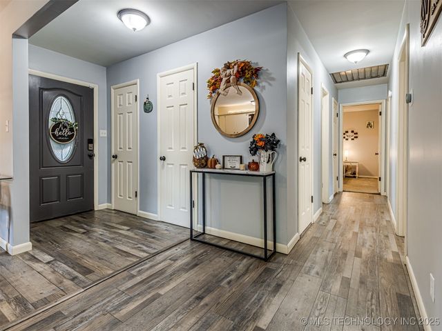 758 N Moccasin Place, Sapulpa, OK 74066