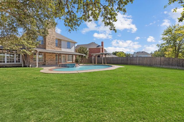 8109 Island Park Court, Fort Worth, TX 76137