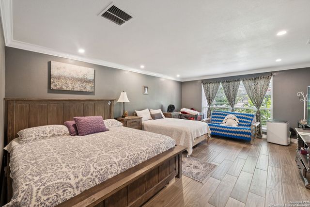 450 Georg Oaks, Bulverde, TX 78163