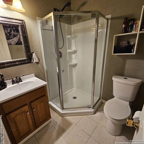 450 Georg Oaks, Bulverde, TX 78163