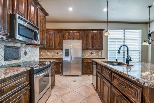 2204 Hartley Drive, Forney, TX 75126