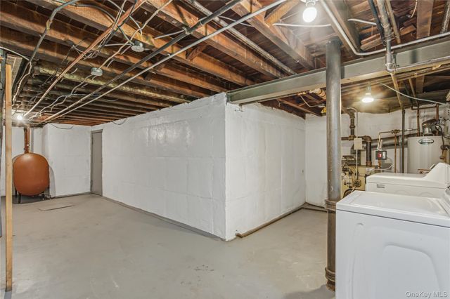 198-22 29th Avenue, Flushing, NY 11358