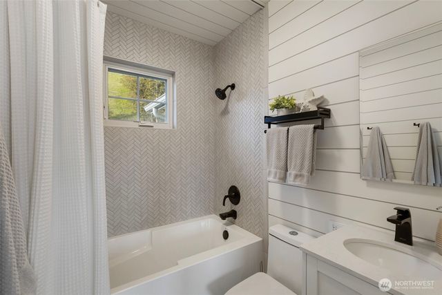 1180 Beckett Point Road, Port Townsend, WA 98368