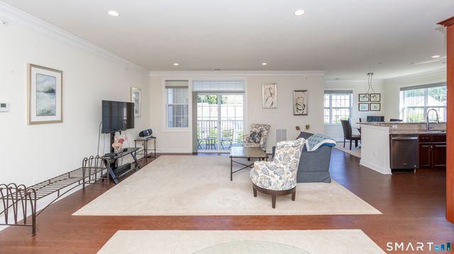 232 Brookside Court 232, Newtown, CT 06470